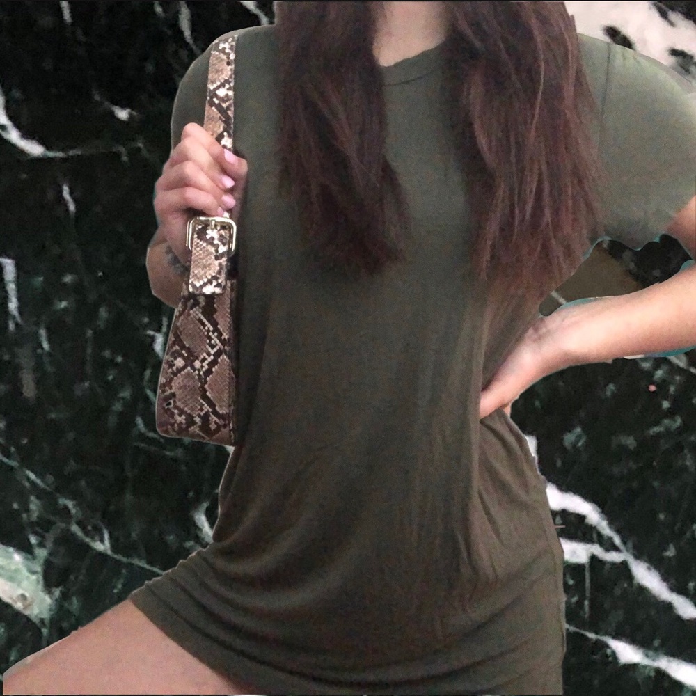 ARMY GREEN T SHIRT DRESS